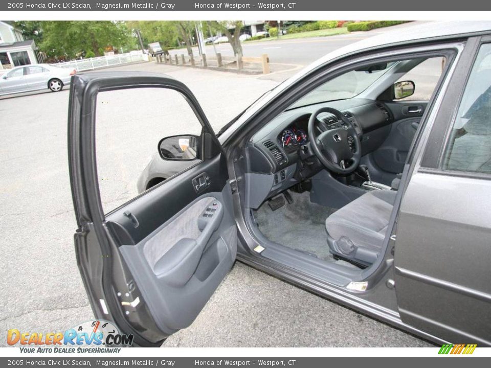 2005 Honda Civic LX Sedan Magnesium Metallic / Gray Photo #10