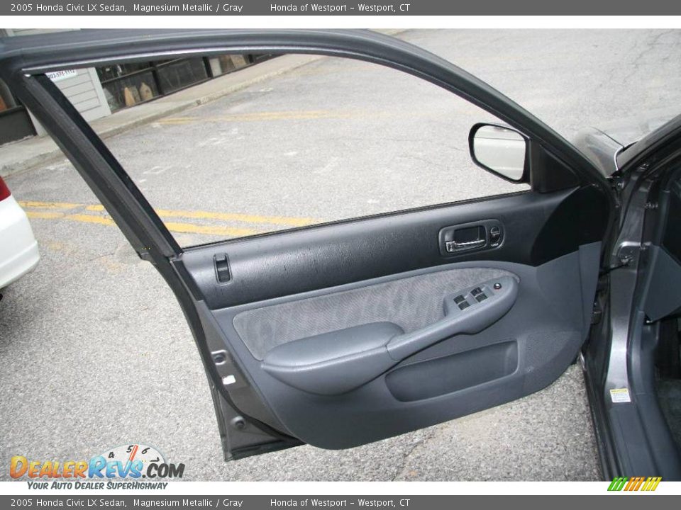 2005 Honda Civic LX Sedan Magnesium Metallic / Gray Photo #17