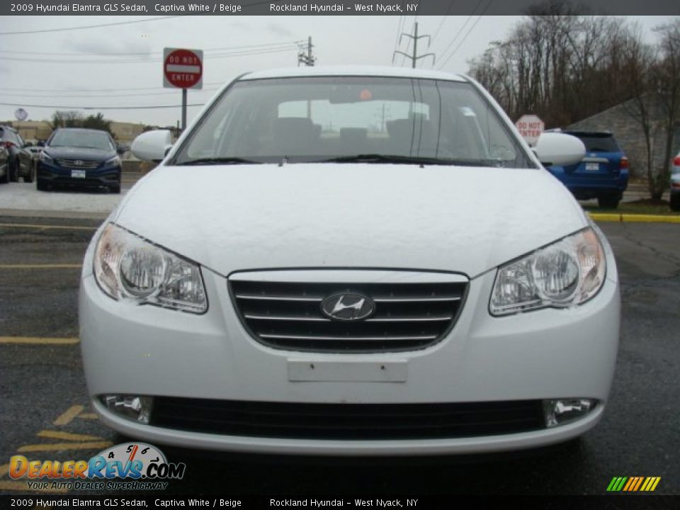 2009 Hyundai Elantra GLS Sedan Captiva White / Beige Photo #2
