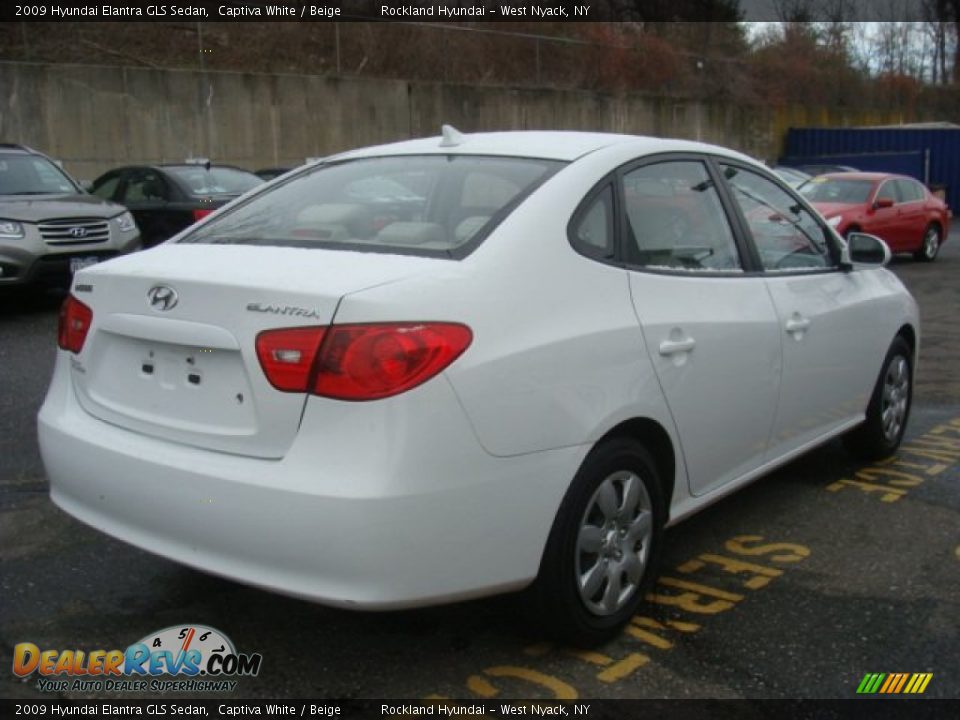 2009 Hyundai Elantra GLS Sedan Captiva White / Beige Photo #4