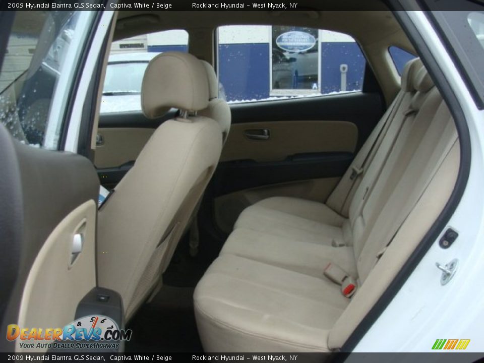 2009 Hyundai Elantra GLS Sedan Captiva White / Beige Photo #19