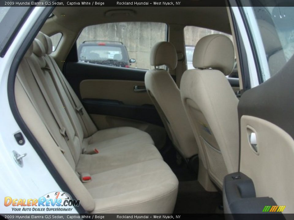 2009 Hyundai Elantra GLS Sedan Captiva White / Beige Photo #22