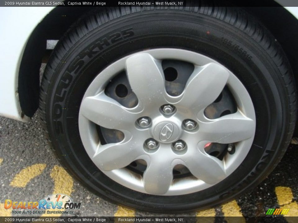 2009 Hyundai Elantra GLS Sedan Captiva White / Beige Photo #26