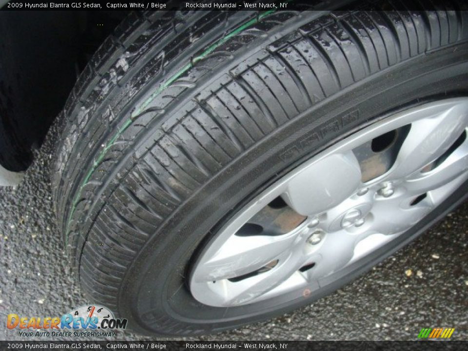 2009 Hyundai Elantra GLS Sedan Captiva White / Beige Photo #27