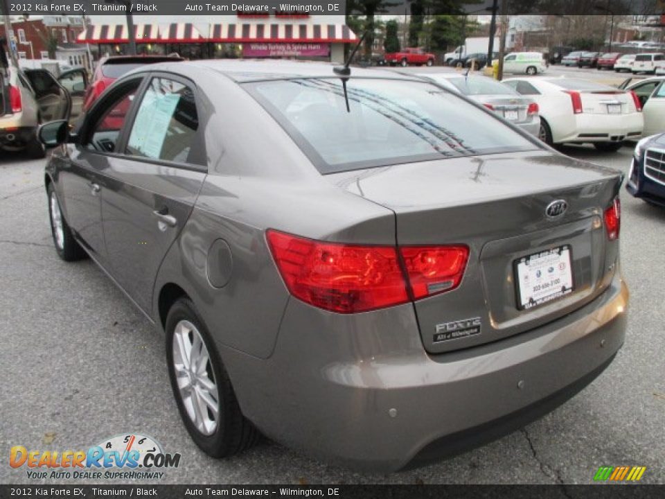 2012 Kia Forte EX Titanium / Black Photo #4