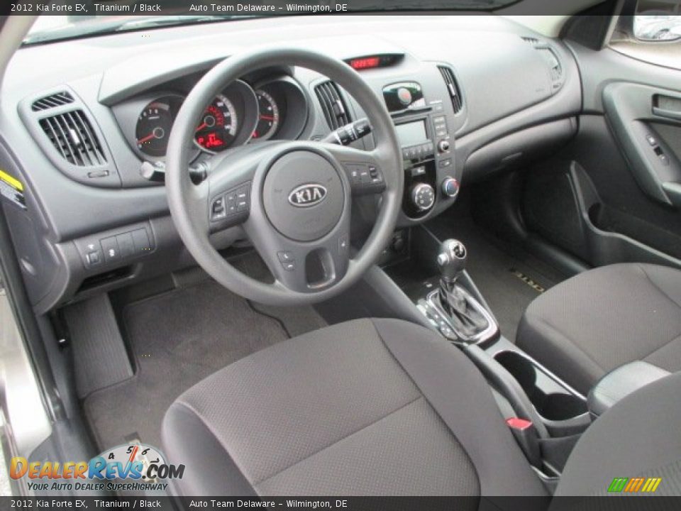2012 Kia Forte EX Titanium / Black Photo #11
