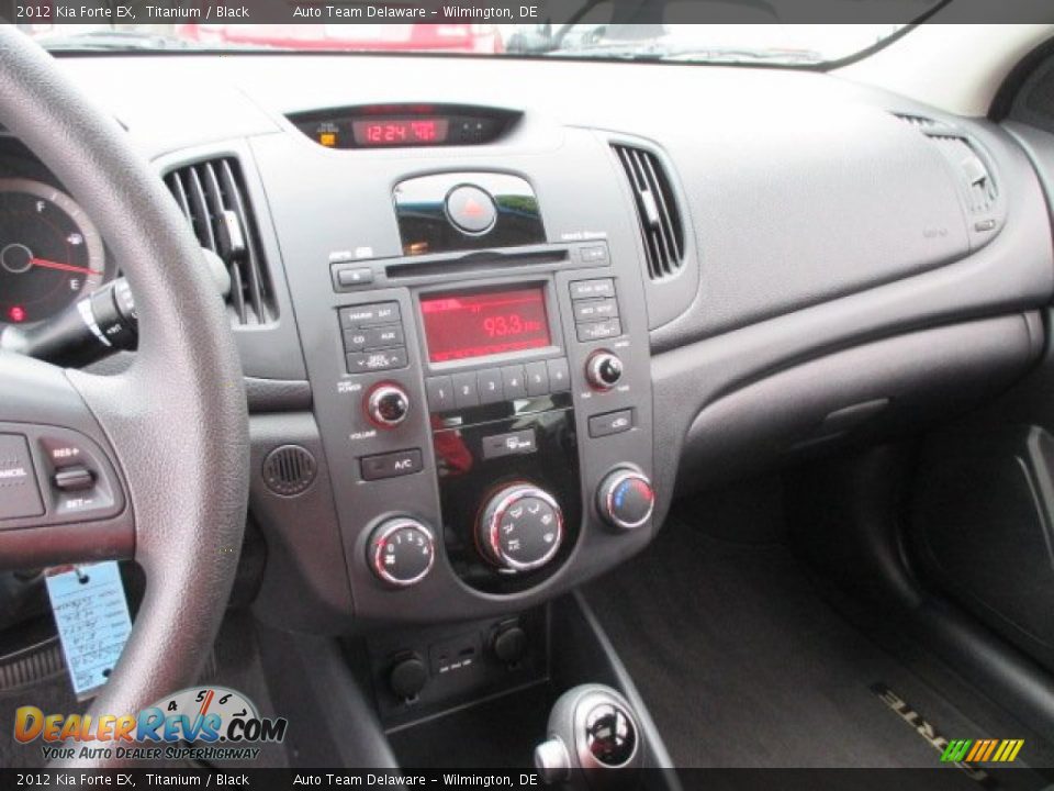 2012 Kia Forte EX Titanium / Black Photo #15