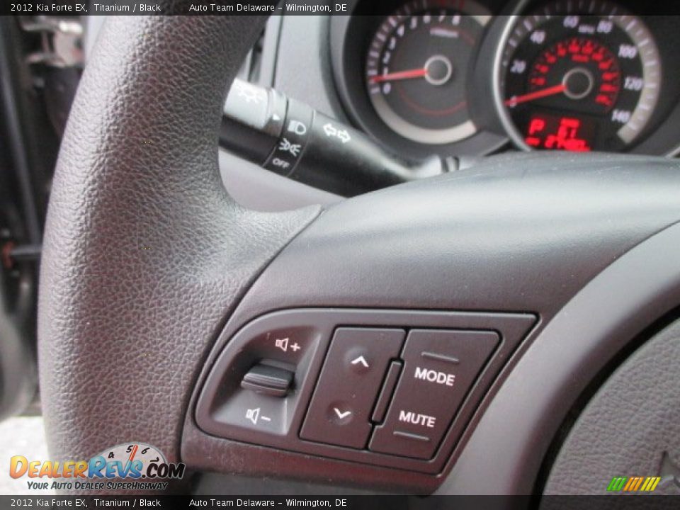 2012 Kia Forte EX Titanium / Black Photo #32