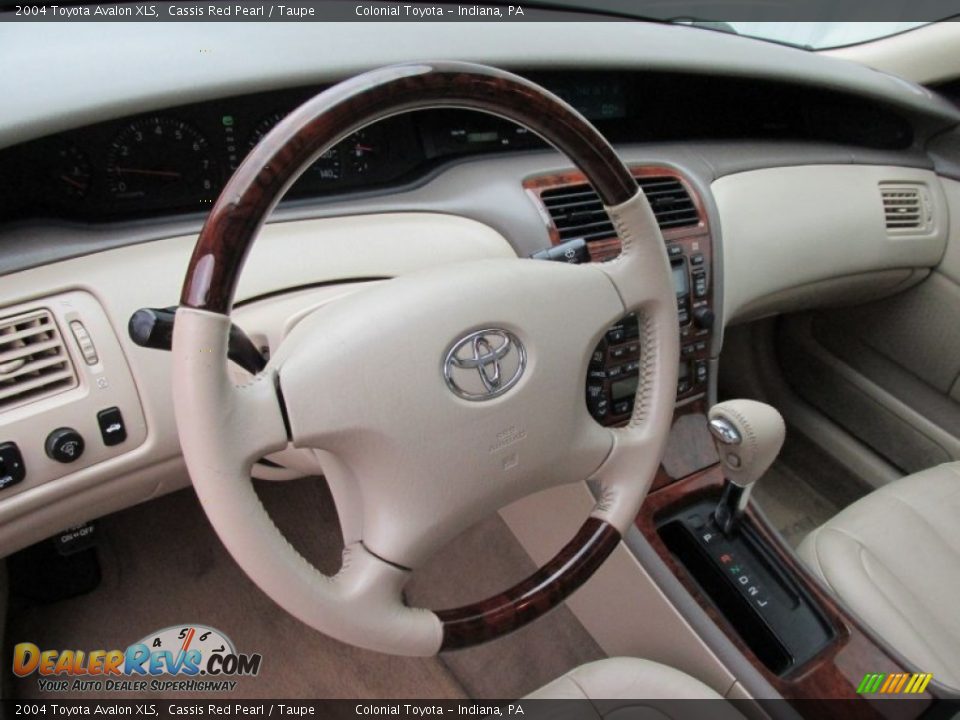 2004 Toyota Avalon XLS Cassis Red Pearl / Taupe Photo #16