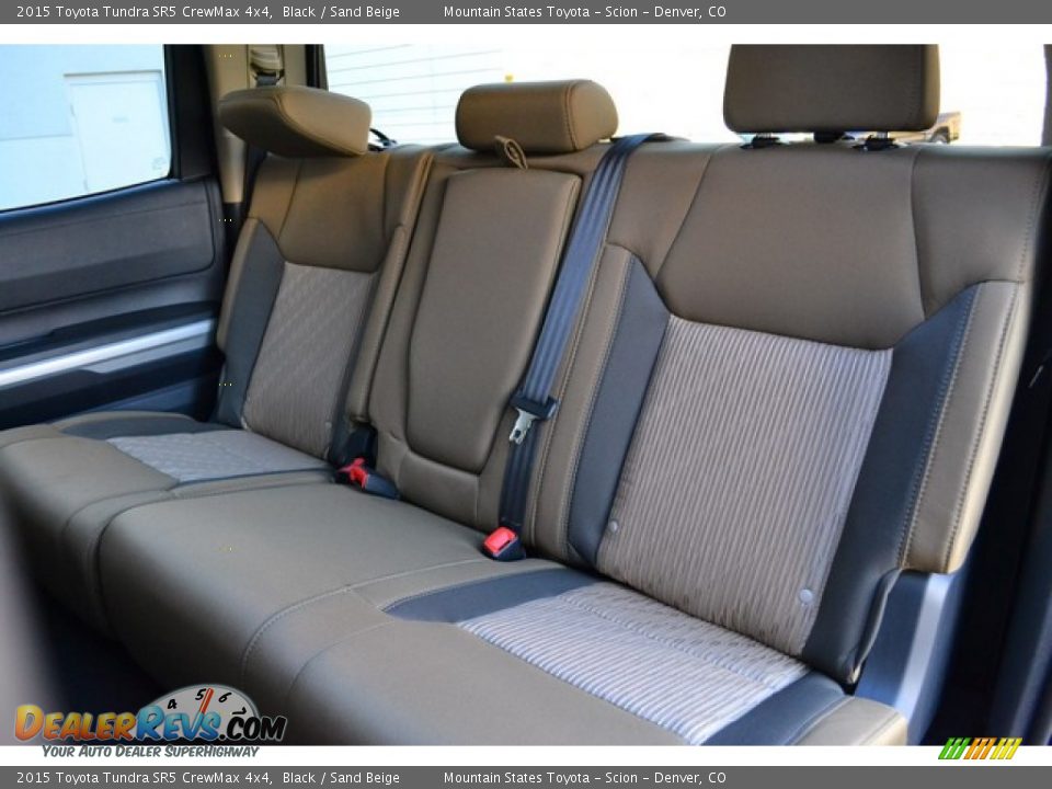Rear Seat of 2015 Toyota Tundra SR5 CrewMax 4x4 Photo #7