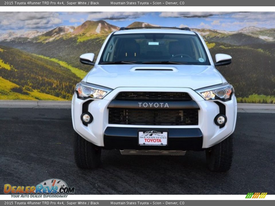 2015 Toyota 4Runner TRD Pro 4x4 Super White / Black Photo #2