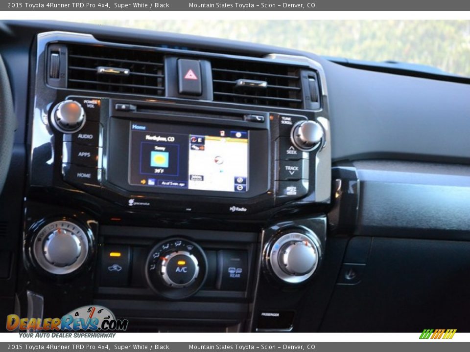 2015 Toyota 4Runner TRD Pro 4x4 Super White / Black Photo #6