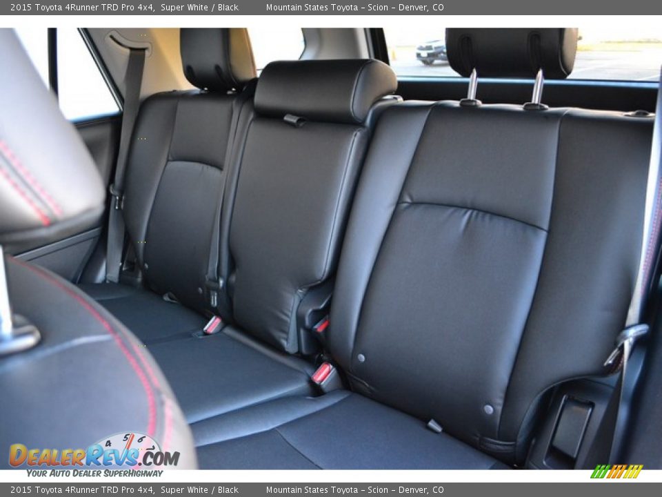 2015 Toyota 4Runner TRD Pro 4x4 Super White / Black Photo #7