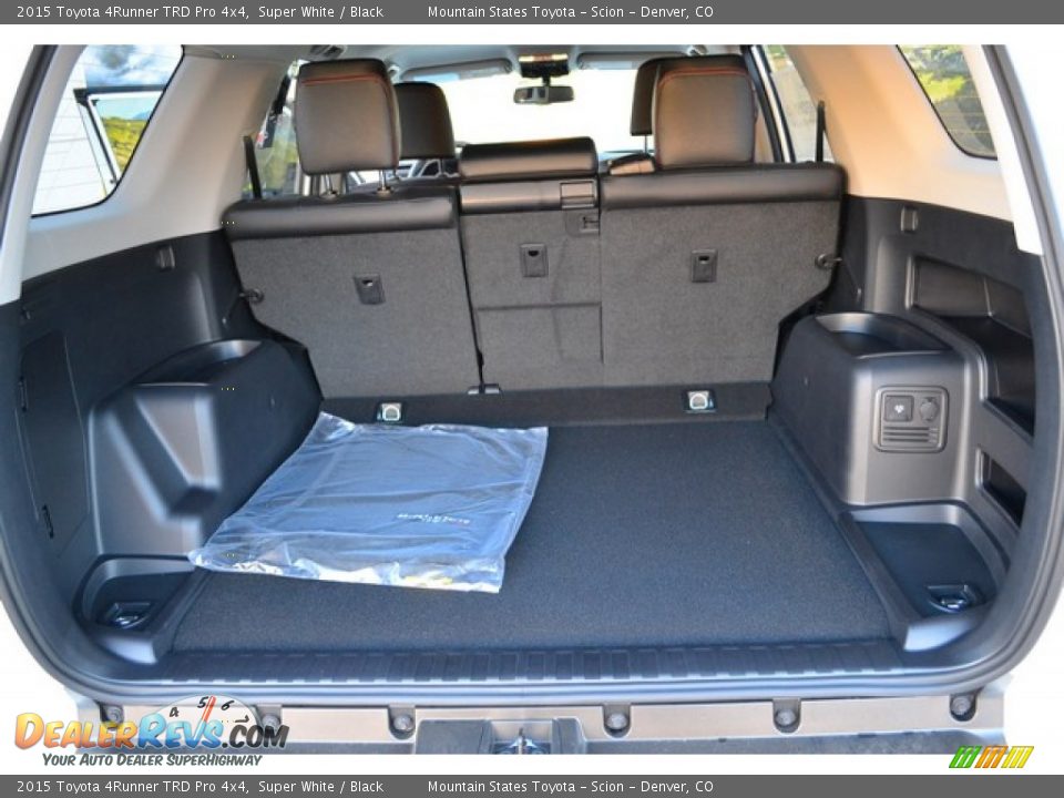 2015 Toyota 4Runner TRD Pro 4x4 Super White / Black Photo #8
