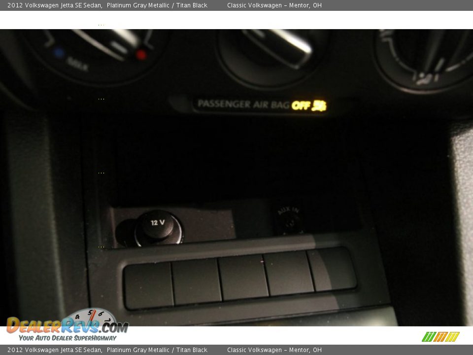 2012 Volkswagen Jetta SE Sedan Platinum Gray Metallic / Titan Black Photo #10