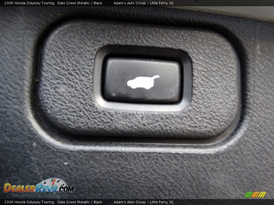 2006 Honda Odyssey Touring Slate Green Metallic / Black Photo #33