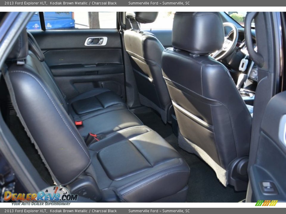 2013 Ford Explorer XLT Kodiak Brown Metallic / Charcoal Black Photo #17