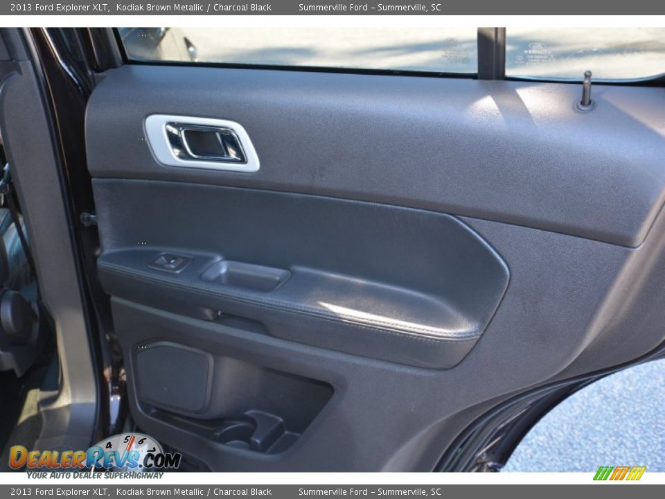 2013 Ford Explorer XLT Kodiak Brown Metallic / Charcoal Black Photo #18