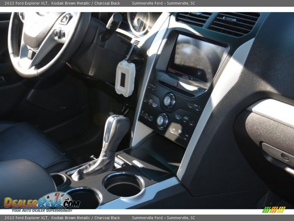 2013 Ford Explorer XLT Kodiak Brown Metallic / Charcoal Black Photo #19