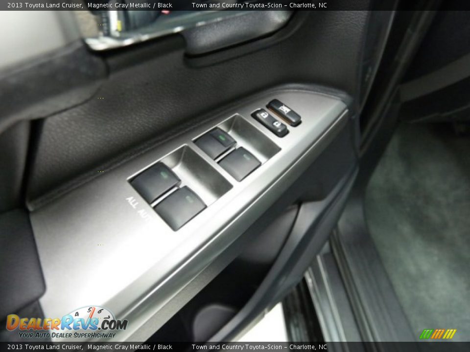 2013 Toyota Land Cruiser Magnetic Gray Metallic / Black Photo #17