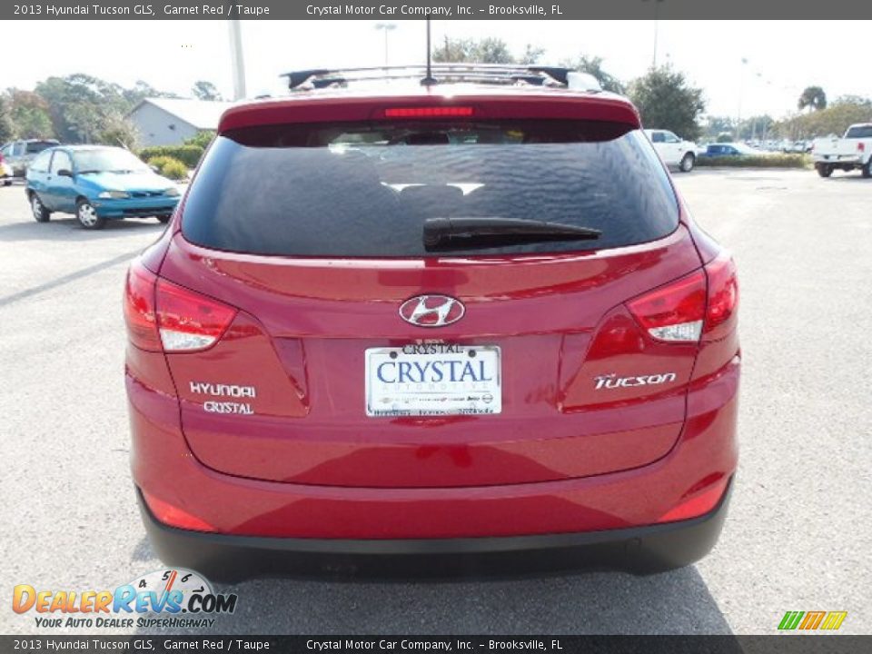 2013 Hyundai Tucson GLS Garnet Red / Taupe Photo #8