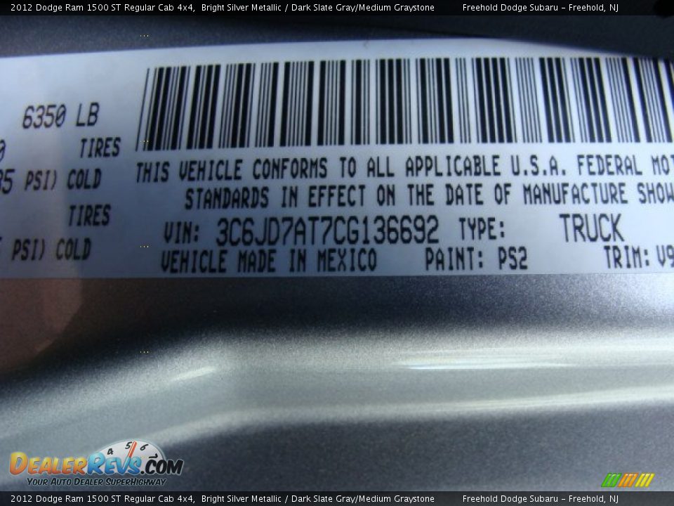 2012 Dodge Ram 1500 ST Regular Cab 4x4 Bright Silver Metallic / Dark Slate Gray/Medium Graystone Photo #22