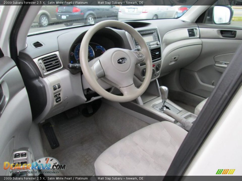 2009 Subaru Forester 2.5 X Satin White Pearl / Platinum Photo #10