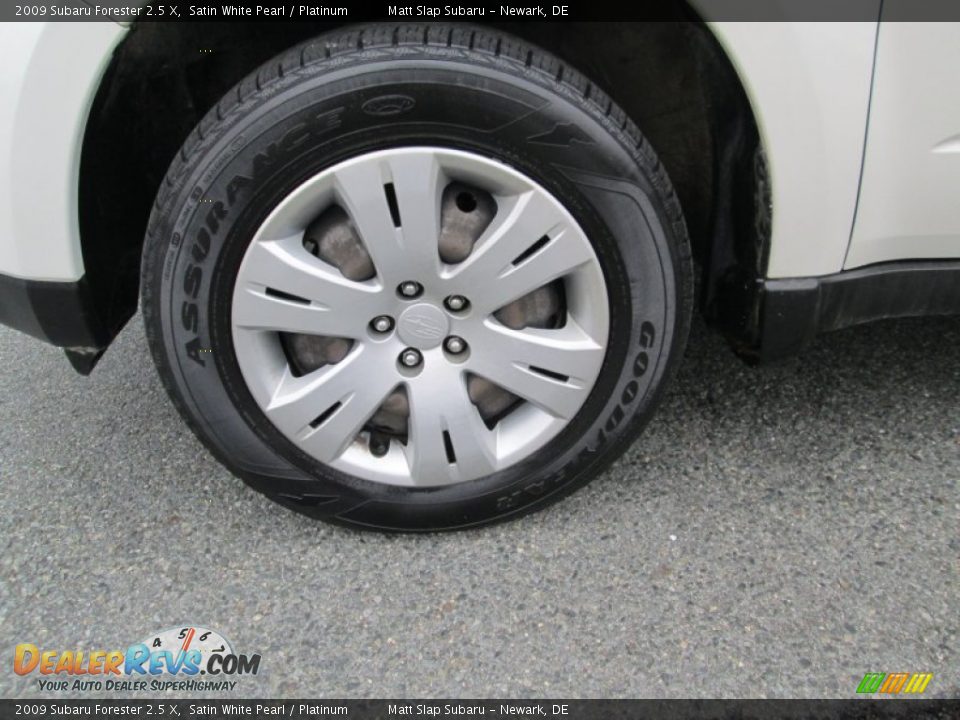 2009 Subaru Forester 2.5 X Satin White Pearl / Platinum Photo #21