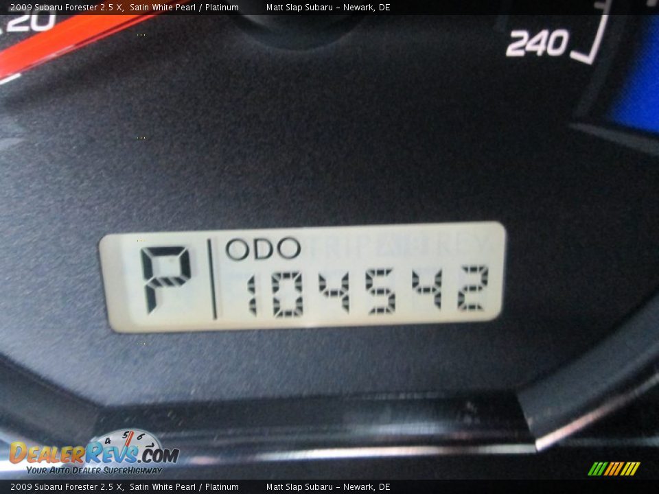2009 Subaru Forester 2.5 X Satin White Pearl / Platinum Photo #27