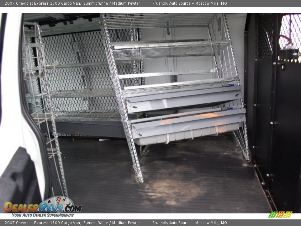 2007 Chevrolet Express 1500 Cargo Van Summit White / Medium Pewter Photo #10