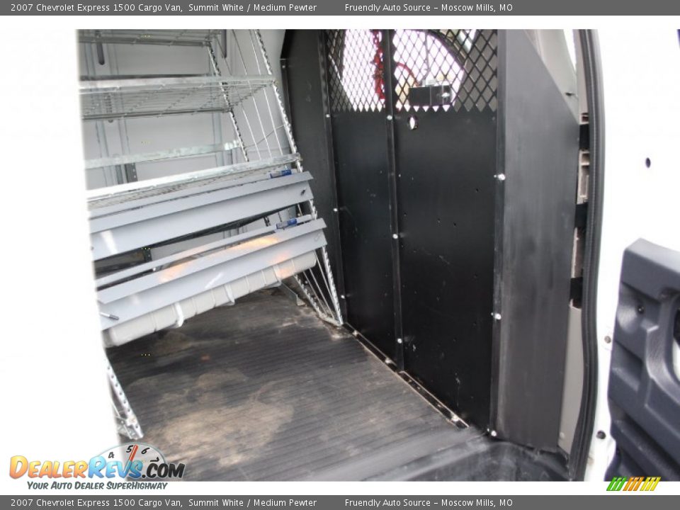 2007 Chevrolet Express 1500 Cargo Van Summit White / Medium Pewter Photo #11