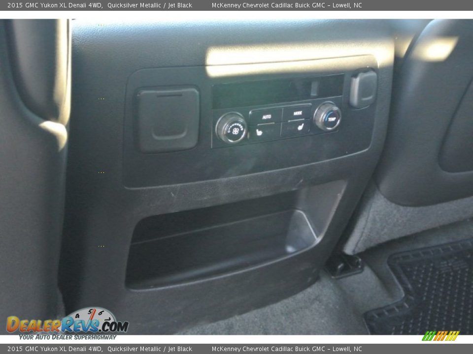 2015 GMC Yukon XL Denali 4WD Quicksilver Metallic / Jet Black Photo #18