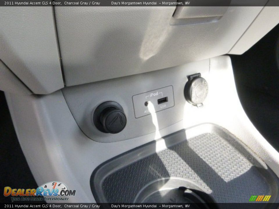 2011 Hyundai Accent GLS 4 Door Charcoal Gray / Gray Photo #32