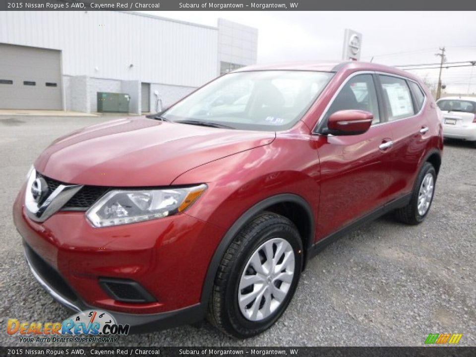 Front 3/4 View of 2015 Nissan Rogue S AWD Photo #3