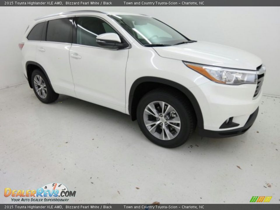 2015 Toyota Highlander XLE AWD Blizzard Pearl White / Black Photo #4