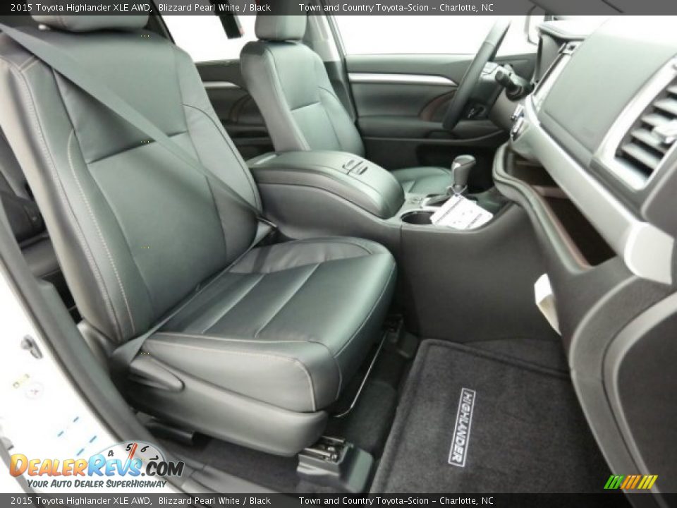 2015 Toyota Highlander XLE AWD Blizzard Pearl White / Black Photo #10