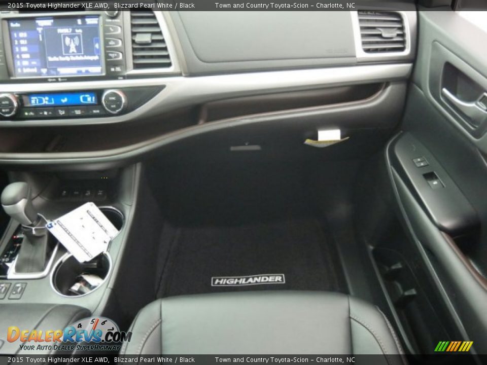 2015 Toyota Highlander XLE AWD Blizzard Pearl White / Black Photo #11
