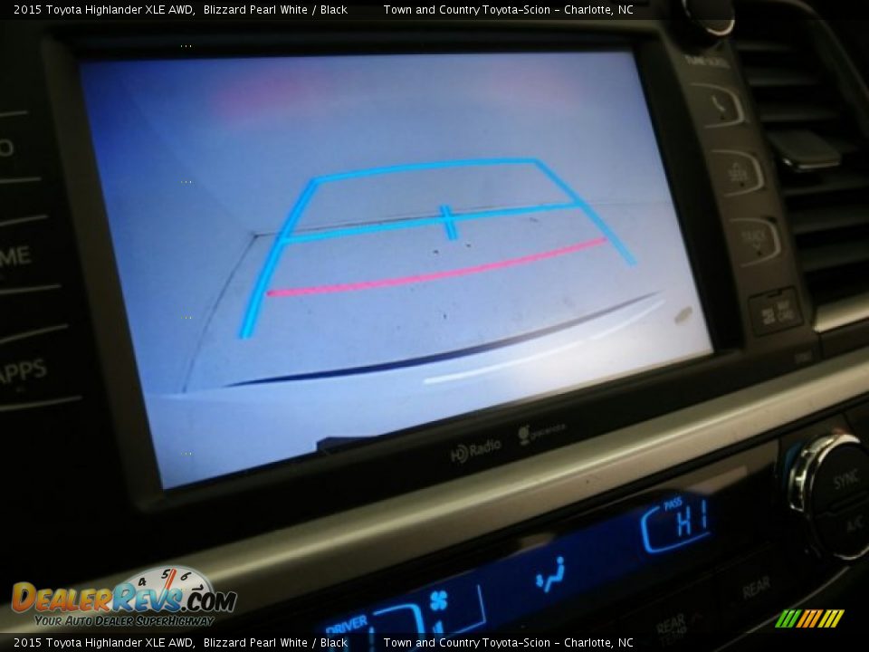 2015 Toyota Highlander XLE AWD Blizzard Pearl White / Black Photo #17