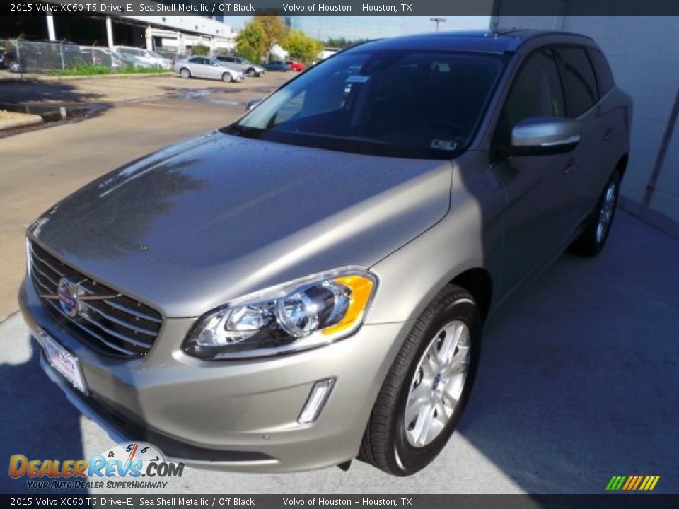 2015 Volvo XC60 T5 Drive-E Sea Shell Metallic / Off Black Photo #3
