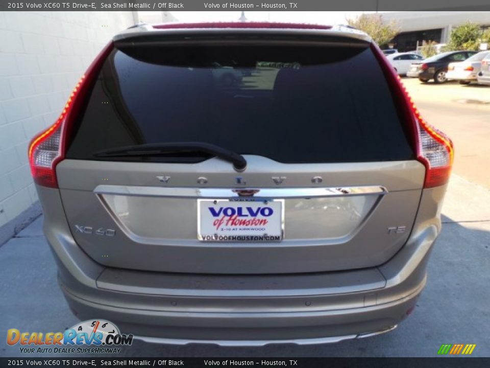 2015 Volvo XC60 T5 Drive-E Sea Shell Metallic / Off Black Photo #4