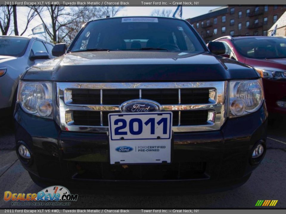 2011 Ford Escape XLT V6 4WD Tuxedo Black Metallic / Charcoal Black Photo #2