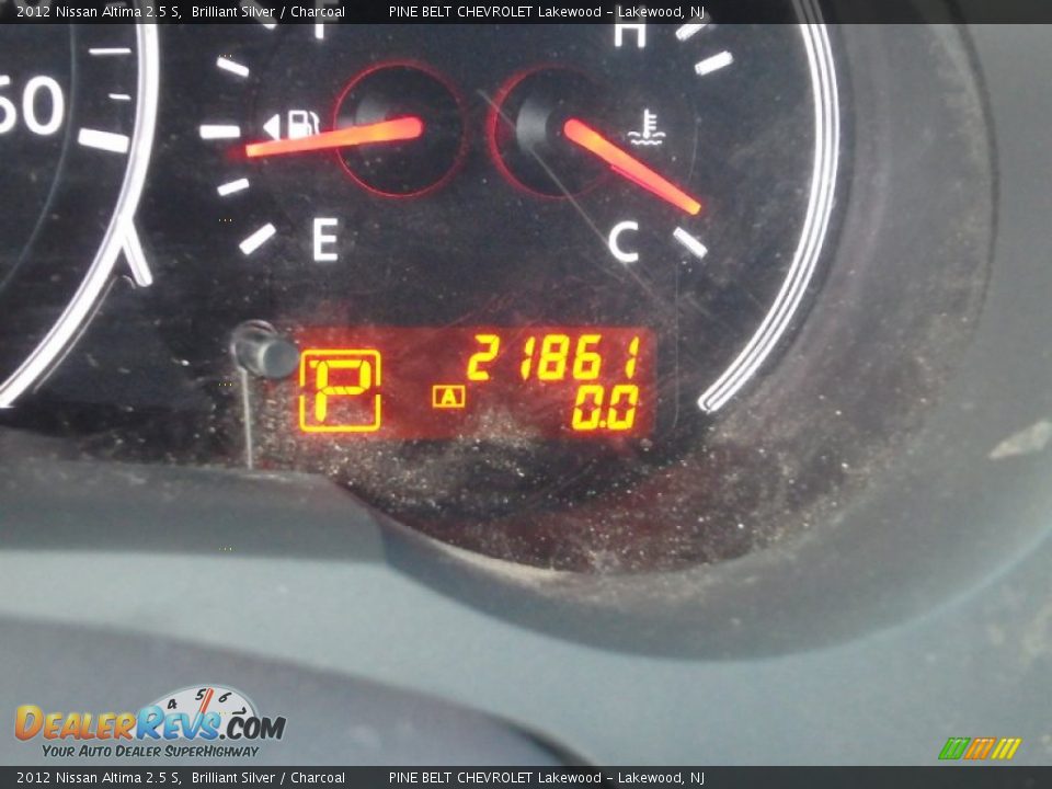 2012 Nissan Altima 2.5 S Brilliant Silver / Charcoal Photo #25