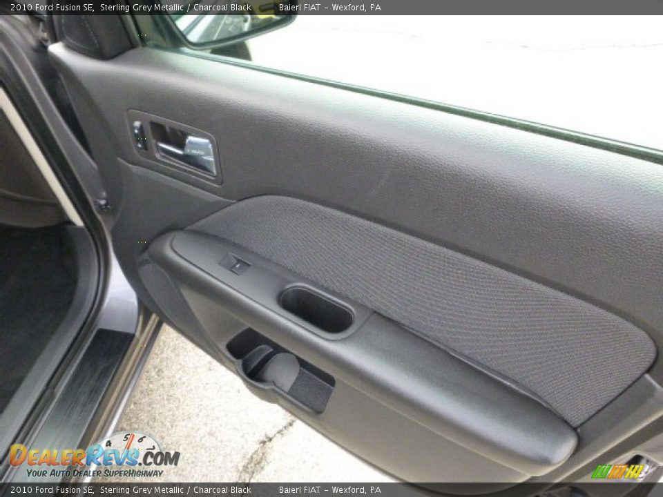 2010 Ford Fusion SE Sterling Grey Metallic / Charcoal Black Photo #11