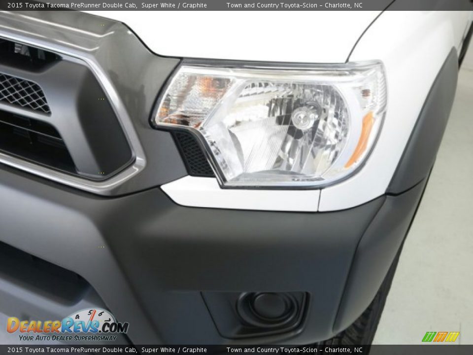 2015 Toyota Tacoma PreRunner Double Cab Super White / Graphite Photo #6
