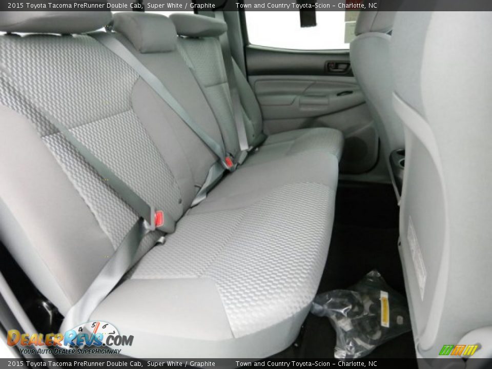 2015 Toyota Tacoma PreRunner Double Cab Super White / Graphite Photo #16