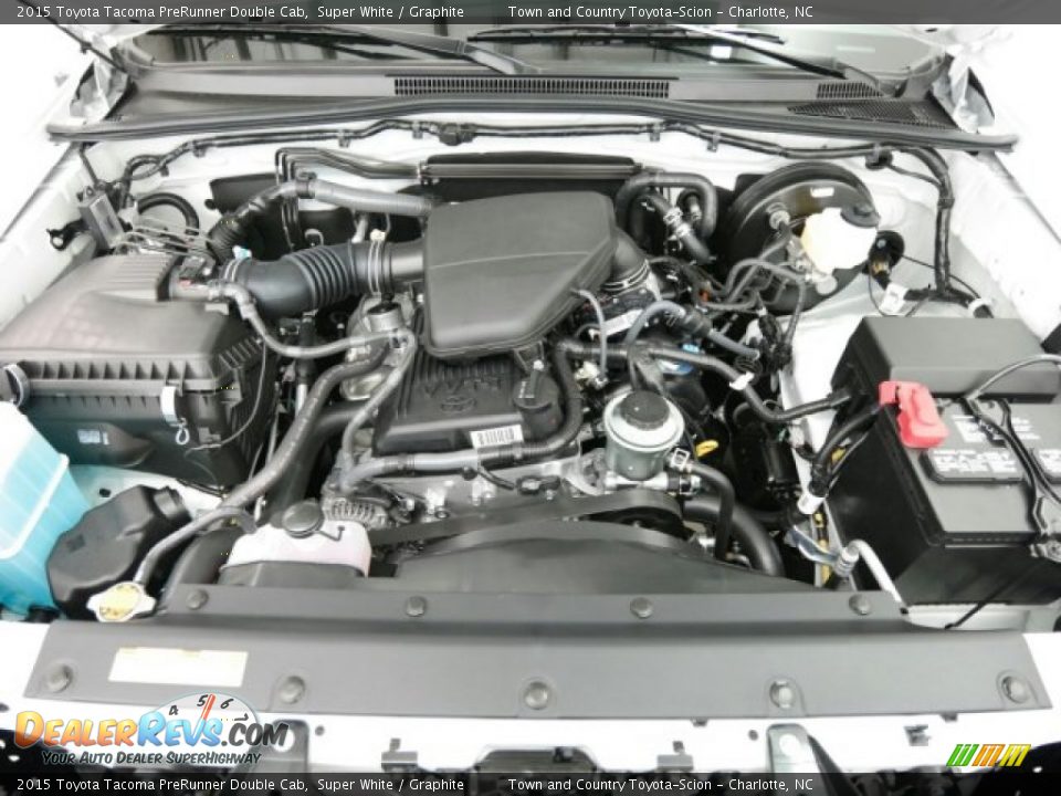2015 Toyota Tacoma PreRunner Double Cab Super White / Graphite Photo #18