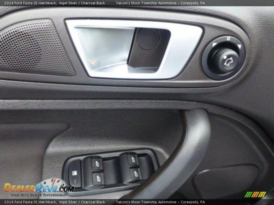 2014 Ford Fiesta SE Hatchback Ingot Silver / Charcoal Black Photo #18