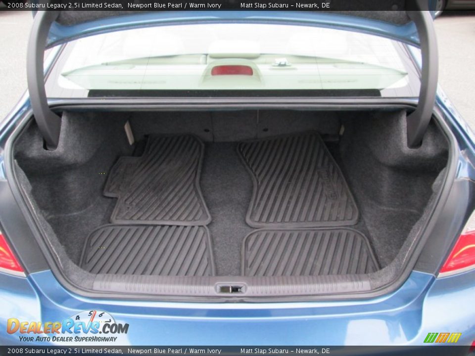 2008 Subaru Legacy 2.5i Limited Sedan Trunk Photo #19