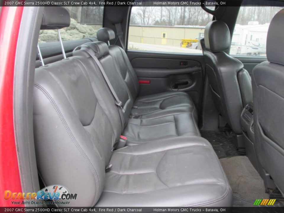 2007 GMC Sierra 2500HD Classic SLT Crew Cab 4x4 Fire Red / Dark Charcoal Photo #31