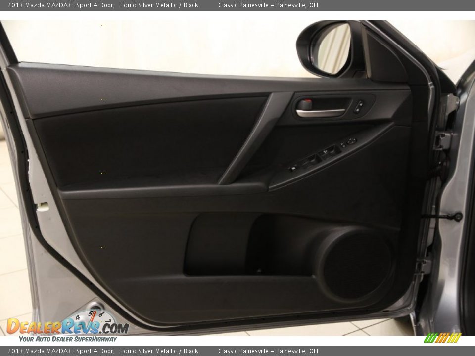 2013 Mazda MAZDA3 i Sport 4 Door Liquid Silver Metallic / Black Photo #4